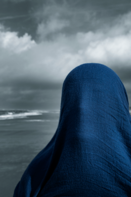 Loeka Horsman fotografie fotograaf Noord-Holland portretfotograaf professional portrait portret portretfotografie kunst art fashion editorial alternative photography Blue Lady Sea